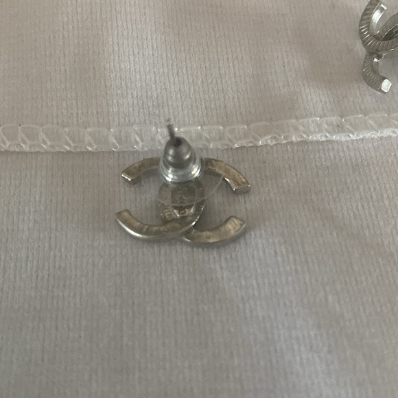 Chanel CC Earrings - Picture 2 of 7
